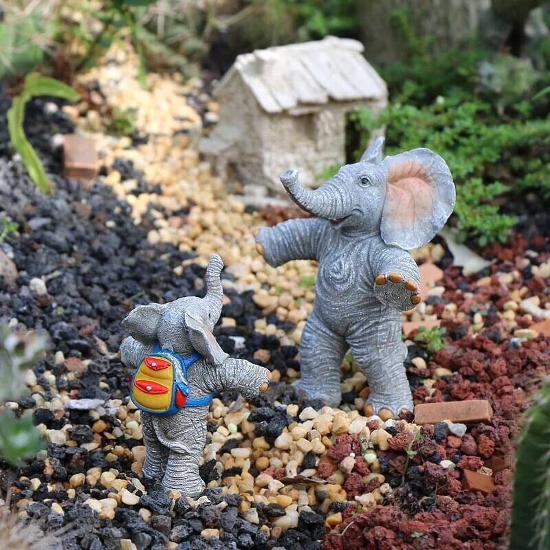 Miniature Elephant Figurines Son & Mother