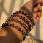 Red & Green Stone Churi Set