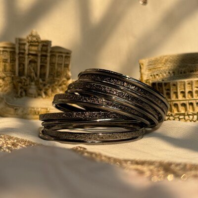 Black Polish Rashmi Churi Set