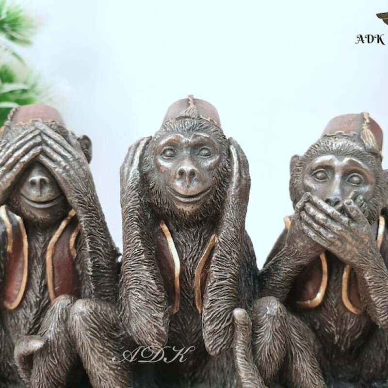 3 Wise Monkeys