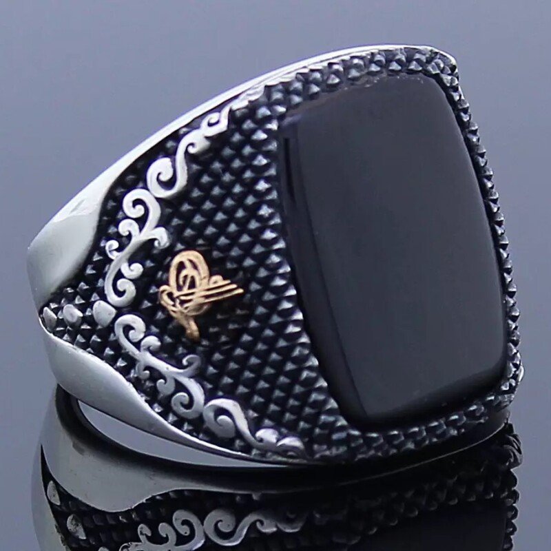 Onyx Ring
